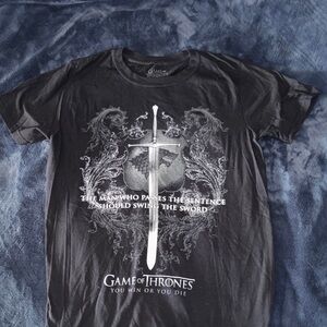 Sword graphic tee Game of Thrones
